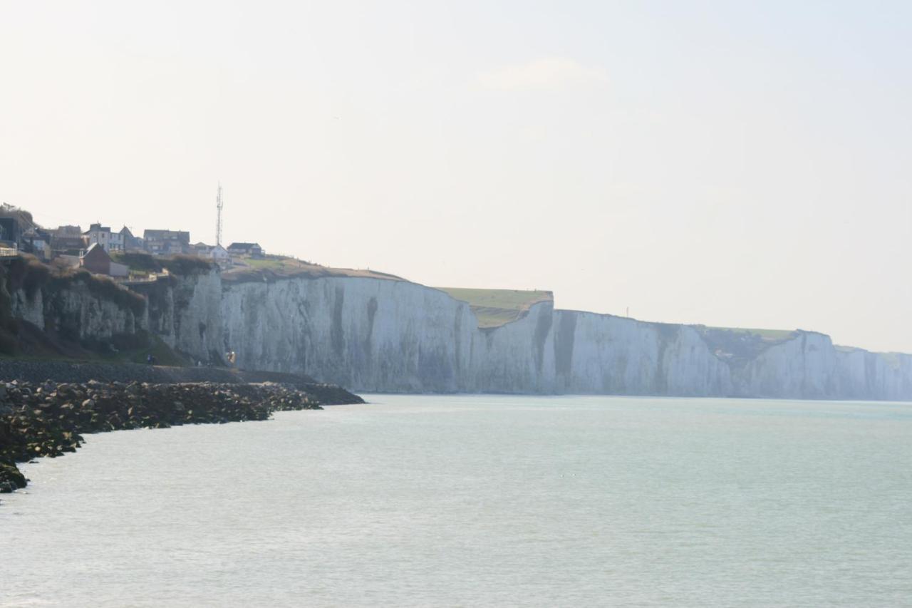 A Cote De La Mer Ault Exterior photo